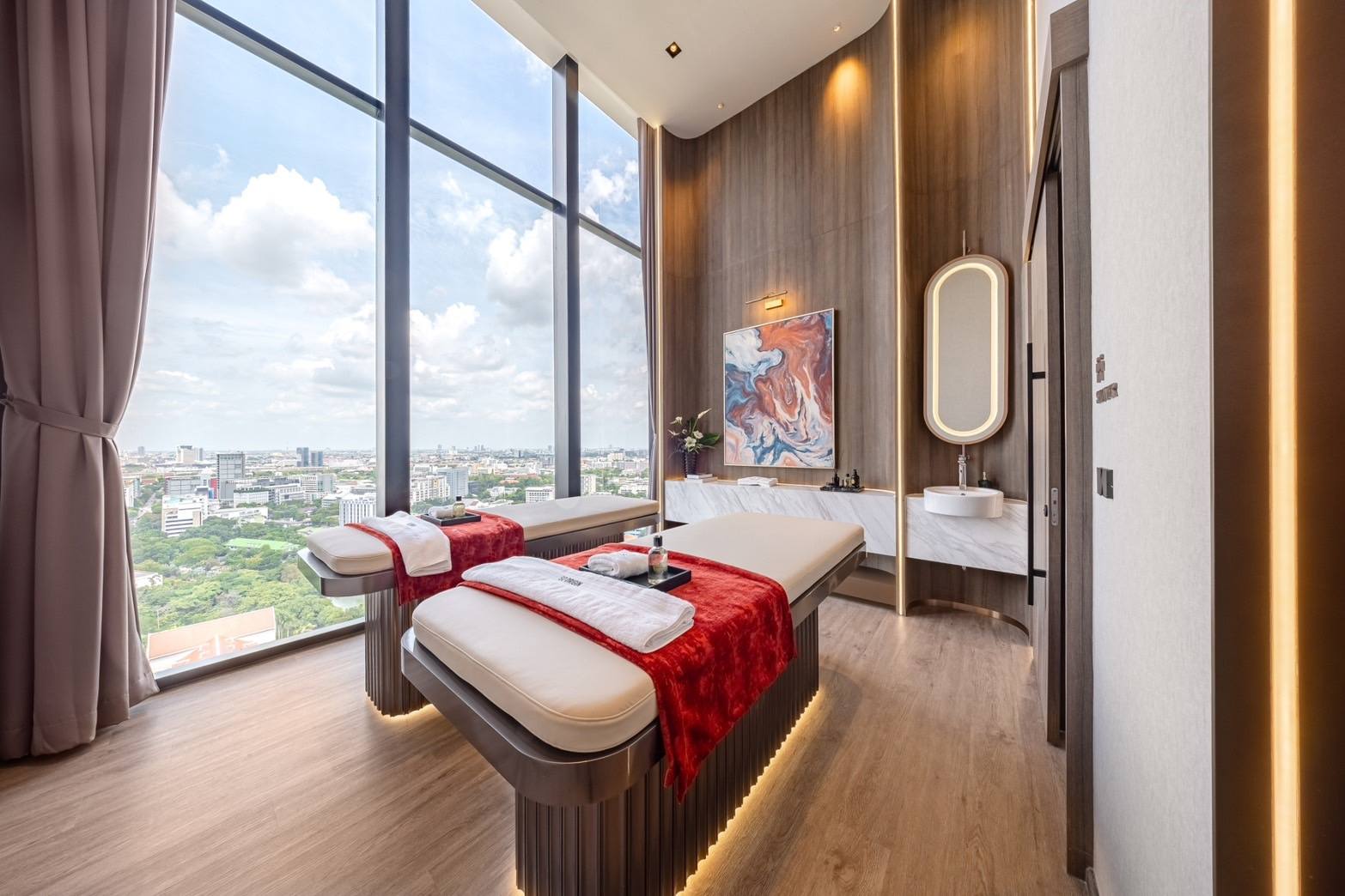 For RentCondoKasetsart, Ratchayothin : 🔥For Rent Now🔥 SO Origin Kaset Interchange, Duplex unit with high ceilings, beautiful pool view, next to BTS Kasetsart University.