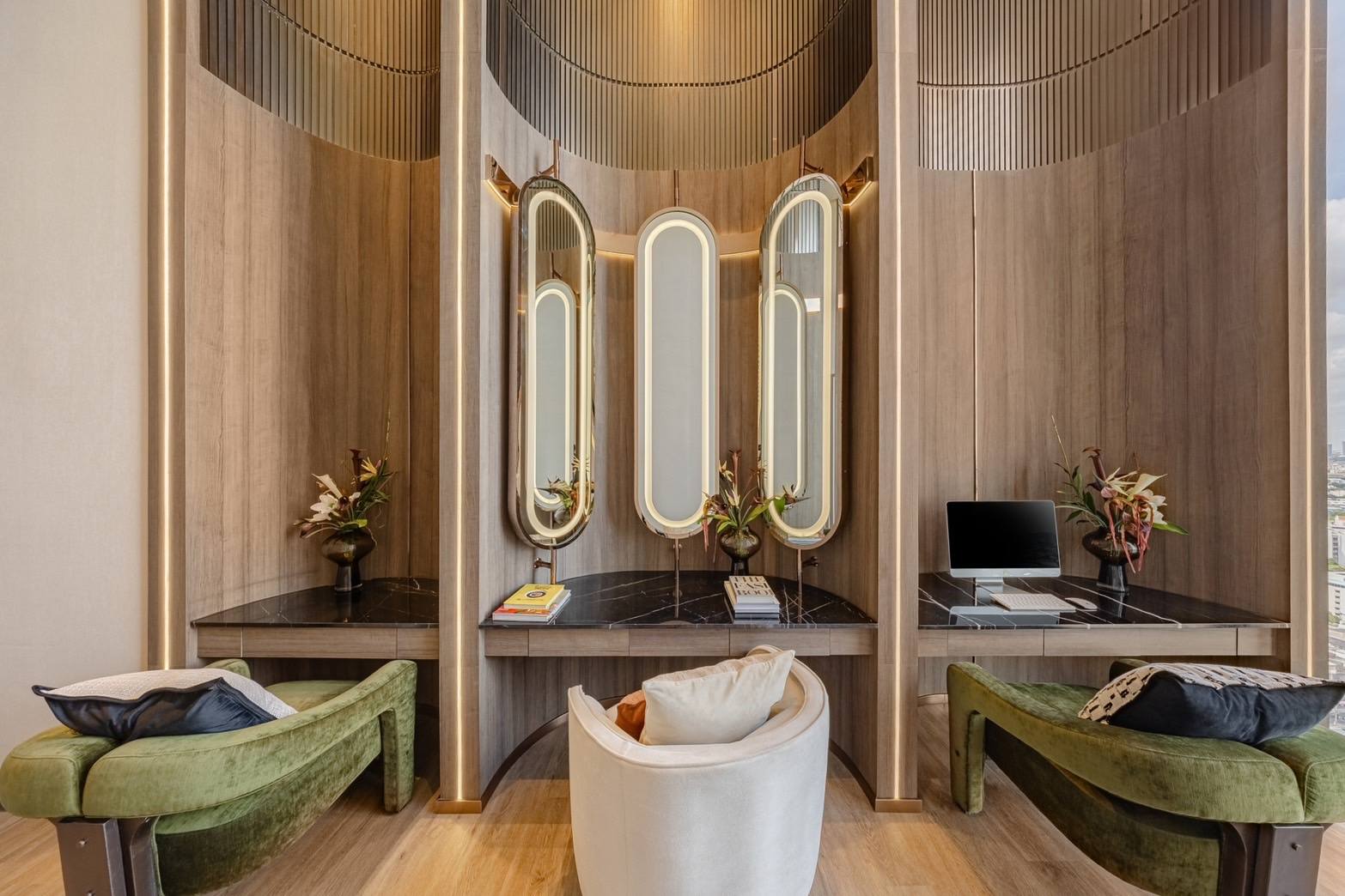 For RentCondoKasetsart, Ratchayothin : 🔥For Rent Now🔥 SO Origin Kaset Interchange, Duplex unit with high ceilings, beautiful pool view, next to BTS Kasetsart University.