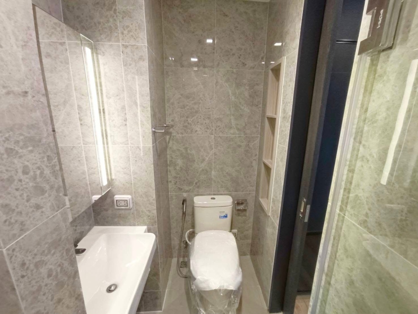 ให้เช่าคอนโดอารีย์ อนุสาวรีย์ : 🔥ให้เช่าด่วน🔥 Noble Around Ari ห้องสวย พร้อมอยู่ ใกล้ BTS อารีย์ เพียง 200 ม.