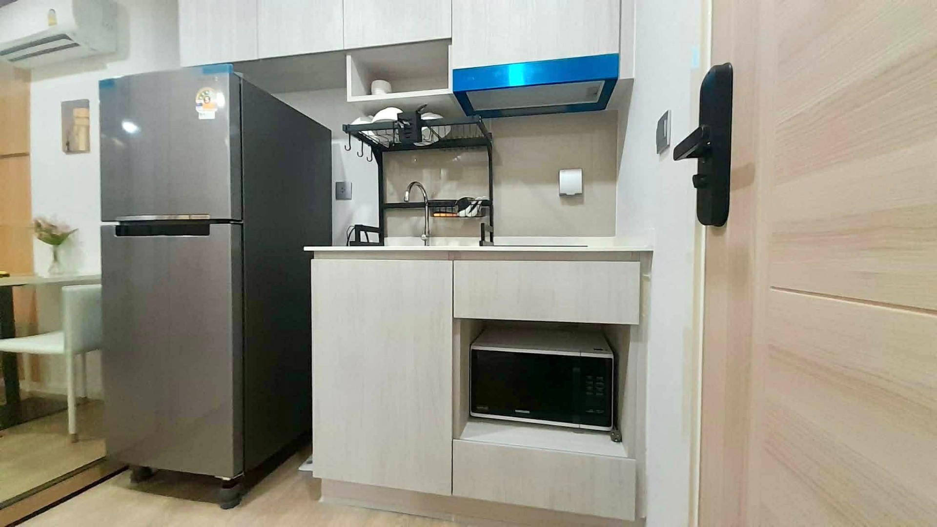 ให้เช่าคอนโดรัชดา ห้วยขวาง : 🔥ให้เช่าด่วน🔥 Ivory Ratchada 32 ห้องมุม วิวเมืองสวย ใกล้ MRT ลาดพร้าว มีรถรับส่ง