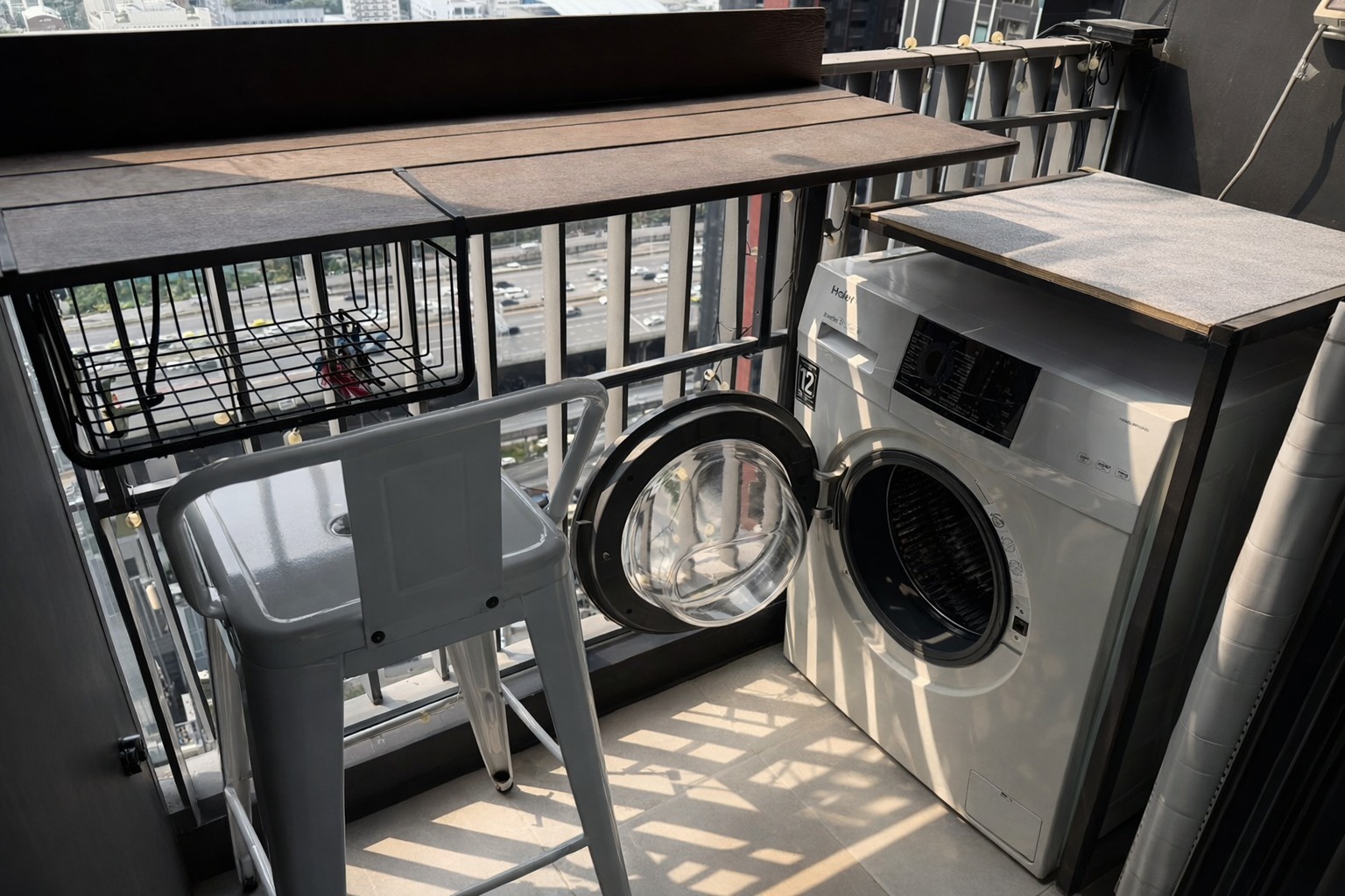 For RentCondoRama9, Petchburi, RCA : 🔥For Rent Now🔥 Life Asoke Rama 9, High Floor (32nd floor), Unobstructed View, Close to MRT Rama 9 (Only 300 m).