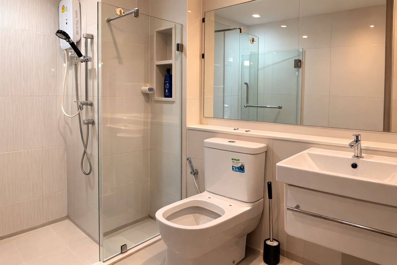 For RentCondoRama9, Petchburi, RCA : 🔥For Rent Now🔥 Life Asoke Rama 9, High Floor (32nd floor), Unobstructed View, Close to MRT Rama 9 (Only 300 m).