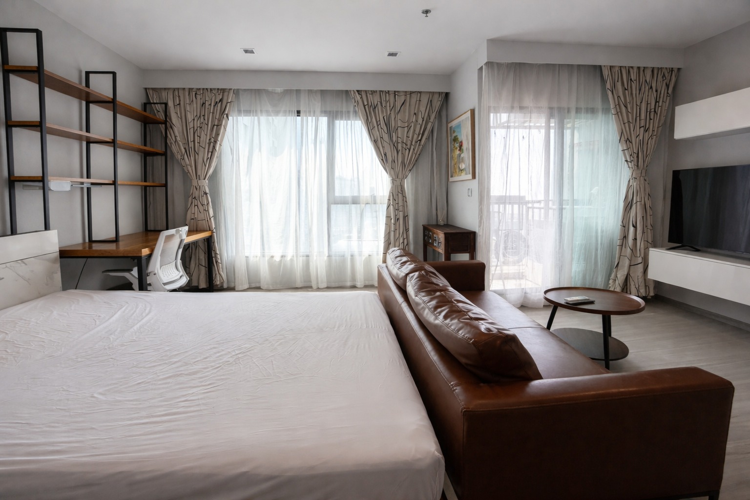 For RentCondoRama9, Petchburi, RCA : 🔥For Rent Now🔥 Life Asoke Rama 9, High Floor (32nd floor), Unobstructed View, Close to MRT Rama 9 (Only 300 m).