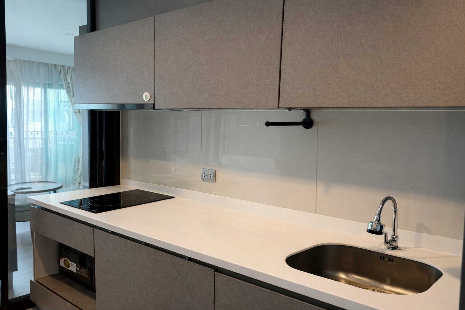 For RentCondoRama9, Petchburi, RCA : 🔥For Rent Now🔥 Life Asoke Rama 9, High Floor (32nd floor), Unobstructed View, Close to MRT Rama 9 (Only 300 m).