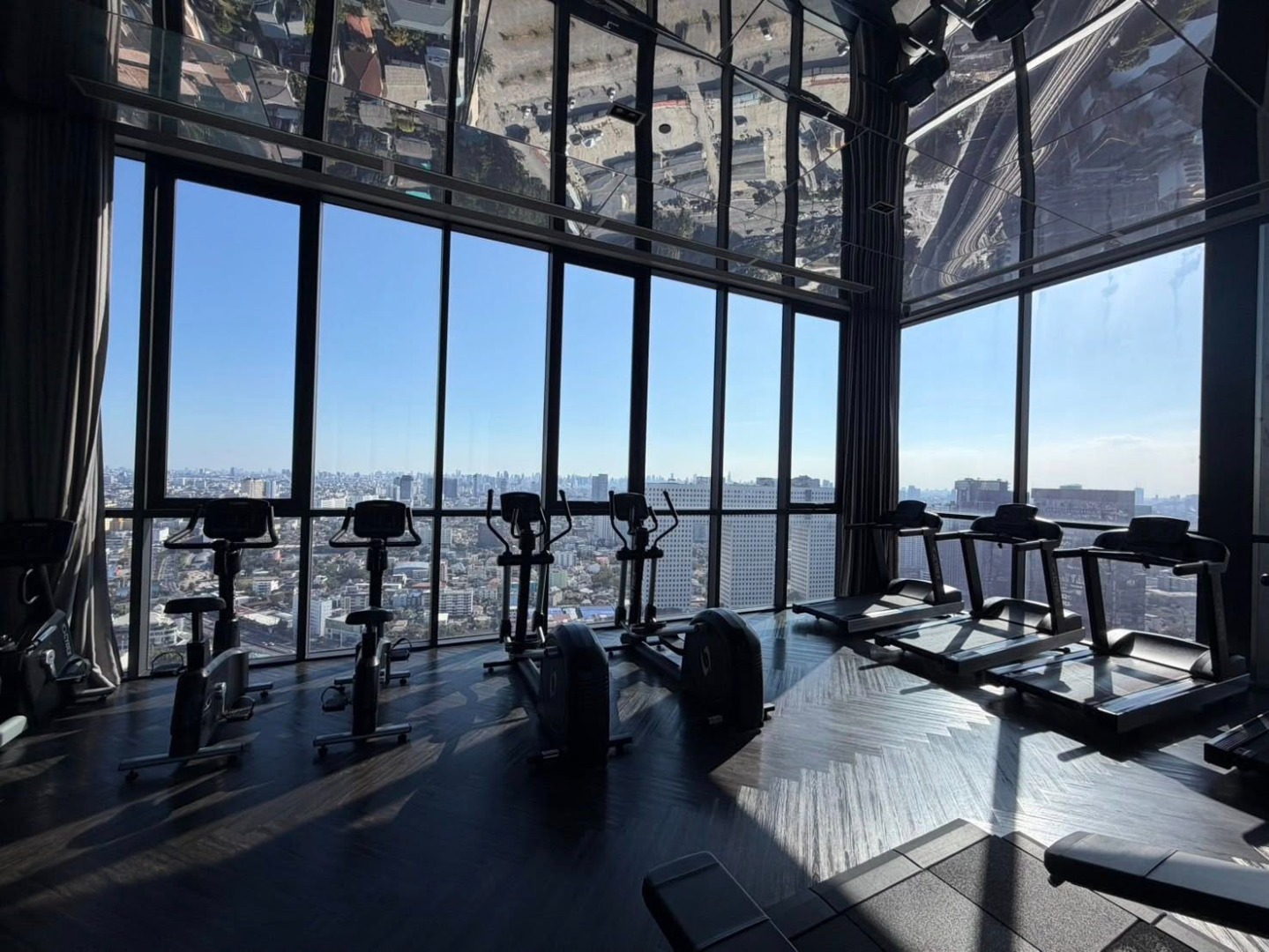 ให้เช่าคอนโดเกษตรศาสตร์ รัชโยธิน : 🔥ให้เช่าด่วน🔥Mazarine Ratchayothin | High Floor วิวสวย พร้อมอยู่ ติด BTS Ratchayothin (0 เมตร) เดินทางสะดวกสุด!