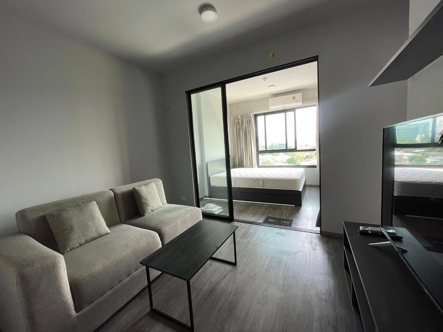 ให้เช่าคอนโดพระราม 9 เพชรบุรีตัดใหม่ RCA : 🔥ให้เช่าด่วน🔥Monte Rama 9  ห้องพร้อมอยู่ ฟีลดีทุกวัน ในราคาที่จับต้องได้ 