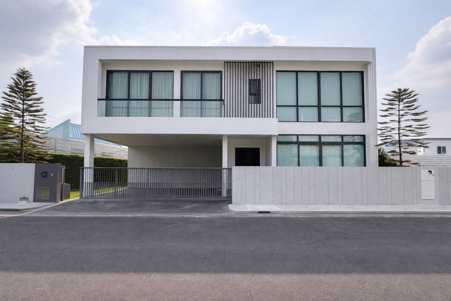 ขายบ้านมีนบุรี-ร่มเกล้า : 🔥ขายด่วน+🔥อาร์ทีค รามคำแหง ใกล้สถานีรถไฟฟ้าสายสีส้ม เฟอร์นิเจอร์ครบ พร้อมเข้าอยู่