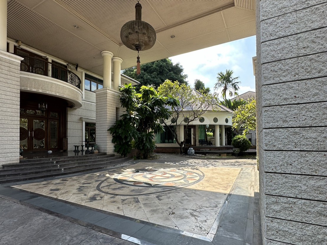 ขายบ้านเลียบทางด่วนรามอินทรา : 🔥ขายด่วน+🔥แกรนด์พาร์ค โยธินพัฒนา 3 ใกล้เซ็นทรัล อีสต์วิลล์ เฟอร์นิเจอร์ครบ พร้อมเข้าอยู่