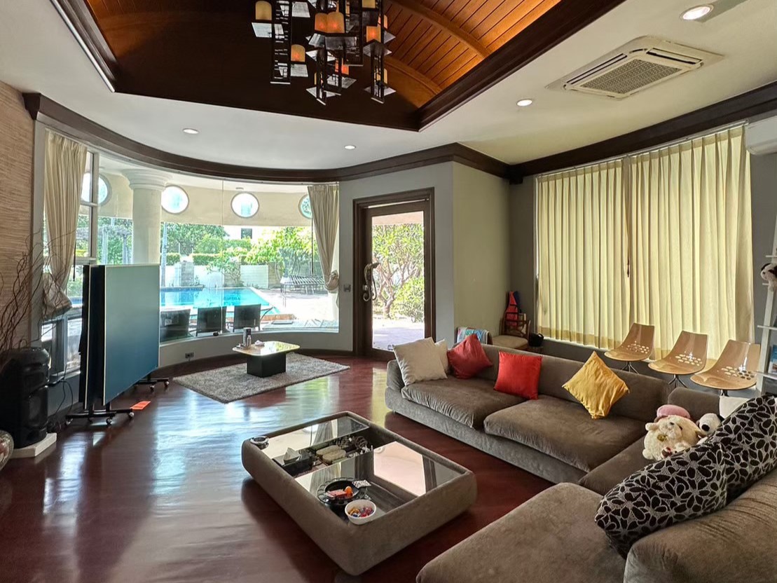 ขายบ้านเลียบทางด่วนรามอินทรา : 🔥ขายด่วน+🔥แกรนด์พาร์ค โยธินพัฒนา 3 ใกล้เซ็นทรัล อีสต์วิลล์ เฟอร์นิเจอร์ครบ พร้อมเข้าอยู่