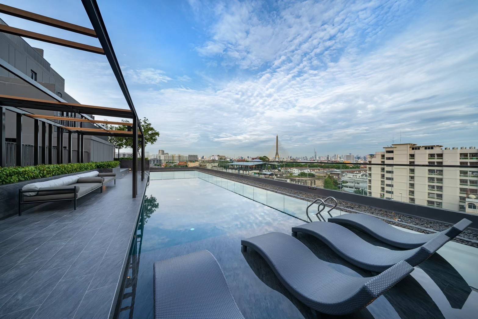 ให้เช่าคอนโดปิ่นเกล้า จรัญสนิทวงศ์ : 🔥ให้เช่าด่วน🔥 Chewathai Pinklao ห้องพร้อมอยู่ ใกล้ MRT บางยี่ขัน ใจกลางปิ่นเกล้า ครบทุกฟังก์ชัน ในราคาจับต้องได้