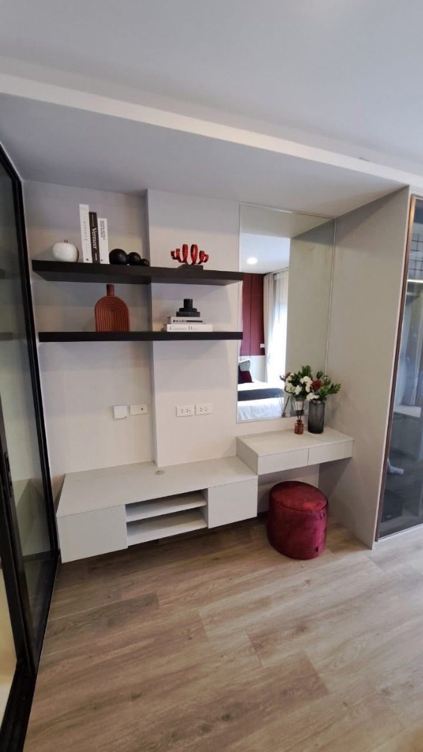 For RentCondoRatchadapisek, Huaikwang, Suttisan : 🔥For Rent Now🔥 Soho Bangkok Ratchada | Beautiful room with built-in furniture, ready to move in, near MRT Huai Khwang 🔥