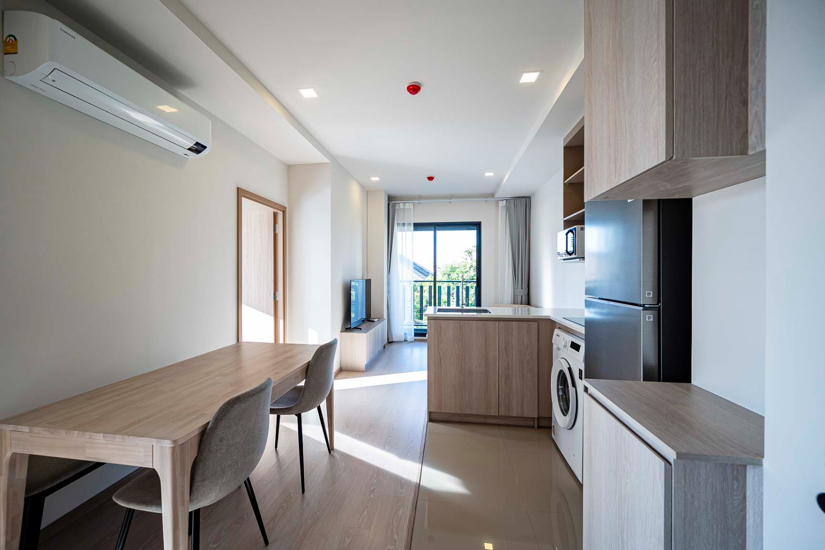 ขายคอนโดอ่อนนุช อุดมสุข : 🔥ขายด่วน+🔥พินน์ ปรีดี 20 ใกล้สถานีรถไฟฟ้า BTS สถานีพระโขนง เฟอร์นิเจอร์ครบ พร้อมเข้าอยู่