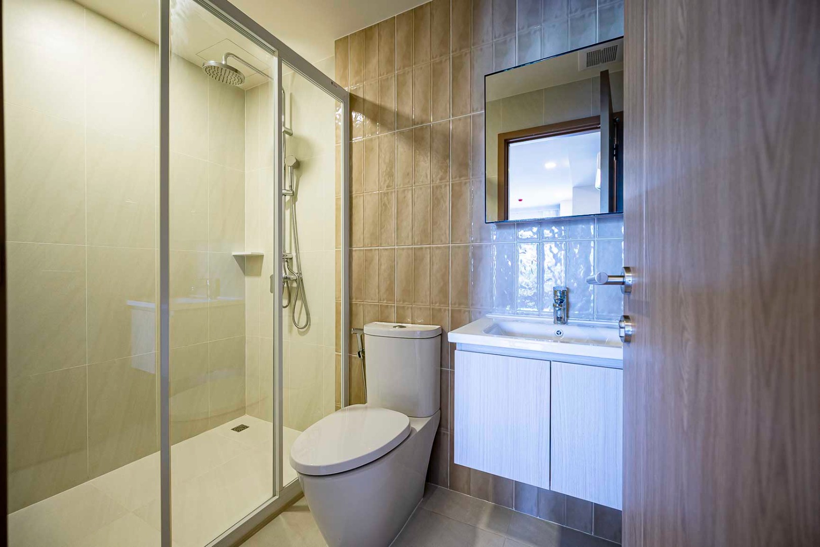 ขายคอนโดอ่อนนุช อุดมสุข : 🔥ขายด่วน+🔥พินน์ ปรีดี 20 ใกล้สถานีรถไฟฟ้า BTS สถานีพระโขนง เฟอร์นิเจอร์ครบ พร้อมเข้าอยู่