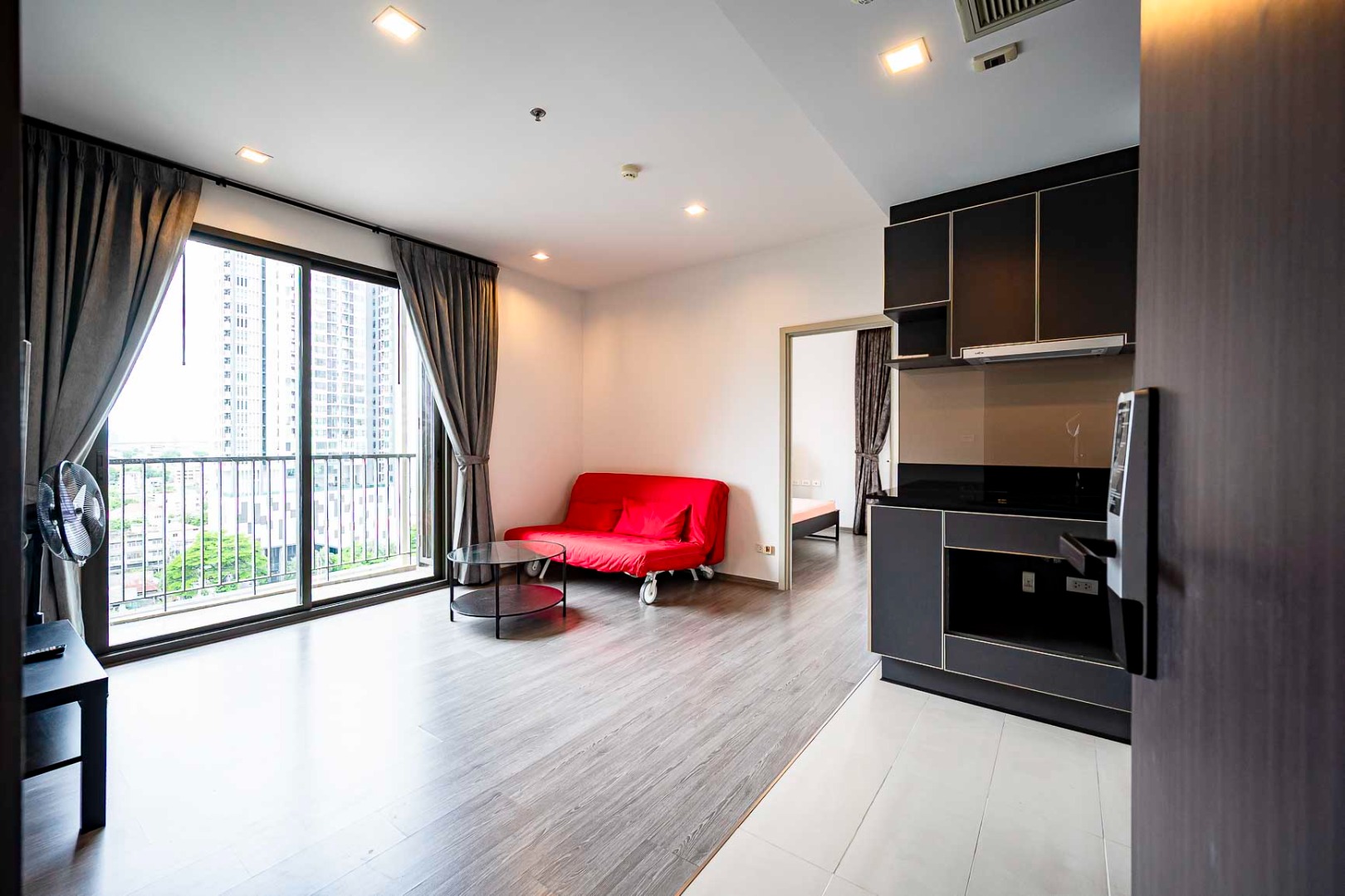 ขายคอนโดวงเวียนใหญ่ เจริญนคร : 🔥ขายด่วน+🔥นายน์ บาย แสนสิริ ใกล้สถานีรถไฟฟ้า BTS วงเวียนใหญ่ เฟอร์นิเจอร์ครบ พร้อมเข้าอยู่