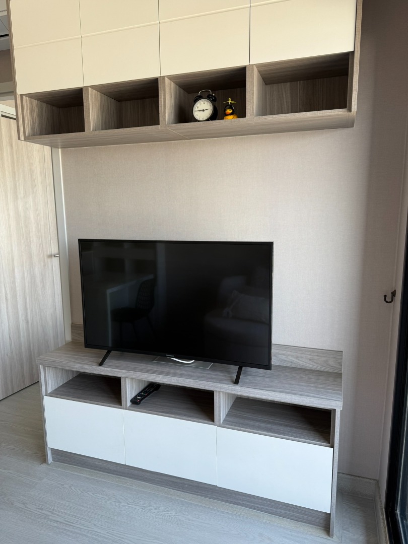 For RentCondoSathorn, Narathiwat : 🔥For Rent Now🔥 Knightsbridge Prime Sathorn Condo, in the heart of Sathorn. High floor view + rooftop amenities. Near BTS Chong Nonsi (500 m) + BRT in front of the condo.