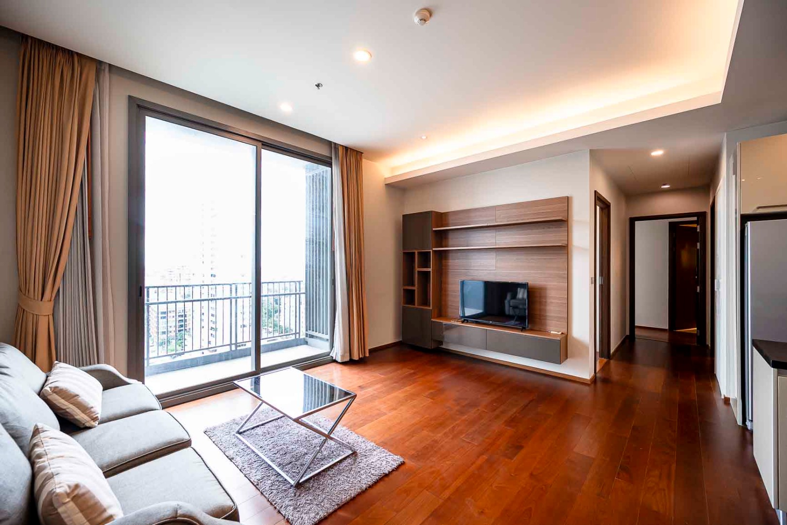 ขายคอนโดสุขุมวิท อโศก ทองหล่อ : 🔥ขายด่วน+🔥ควอทโทร บาย แสนสิริ ใกล้สถานีรถไฟฟ้า BTS ทองหล่อ เฟอร์นิเจอร์ครบ พร้อมเข้าอยู่ 