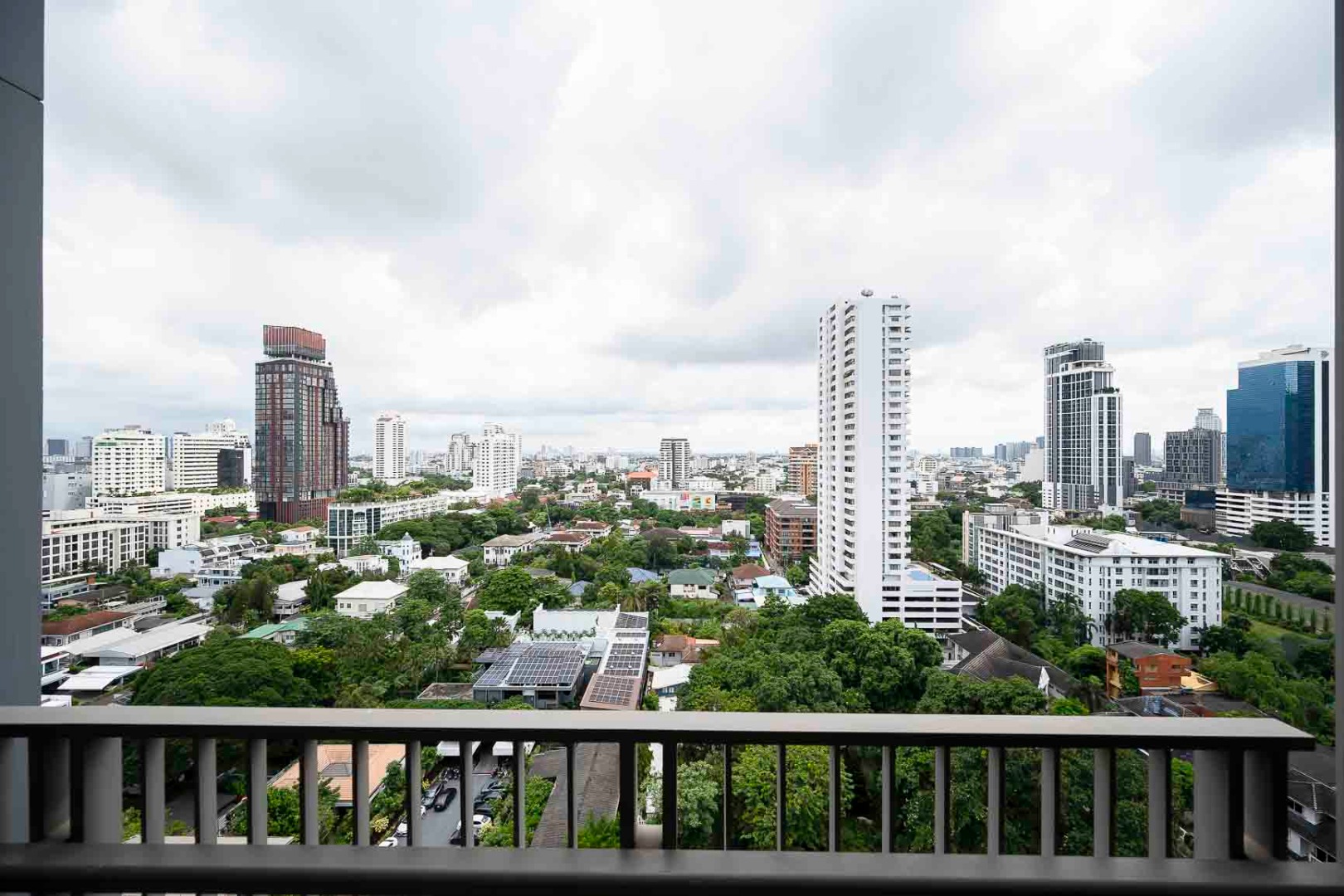 ขายคอนโดสุขุมวิท อโศก ทองหล่อ : 🔥ขายด่วน+🔥ควอทโทร บาย แสนสิริ ใกล้สถานีรถไฟฟ้า BTS ทองหล่อ เฟอร์นิเจอร์ครบ พร้อมเข้าอยู่ 