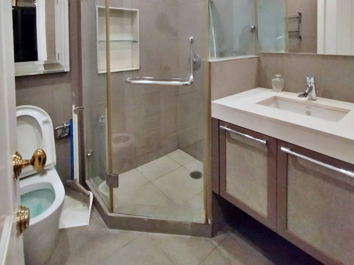 For SaleCondoWitthayu, Chidlom, Langsuan, Ploenchit : 🔥Urgent Sale+🔥 Athenee Residence Ruamrudee, near BTS Ploenchit station. Fully furnished and ready to move in.