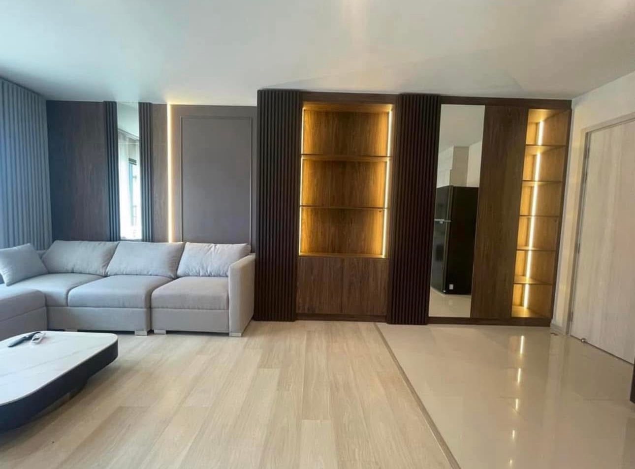 For RentCondoWitthayu, Chidlom, Langsuan, Ploenchit : 🔥For Rent Now🔥 Life One Wireless | 2 Bedrooms, Large Unit, City Center, Near BTS Phloen Chit