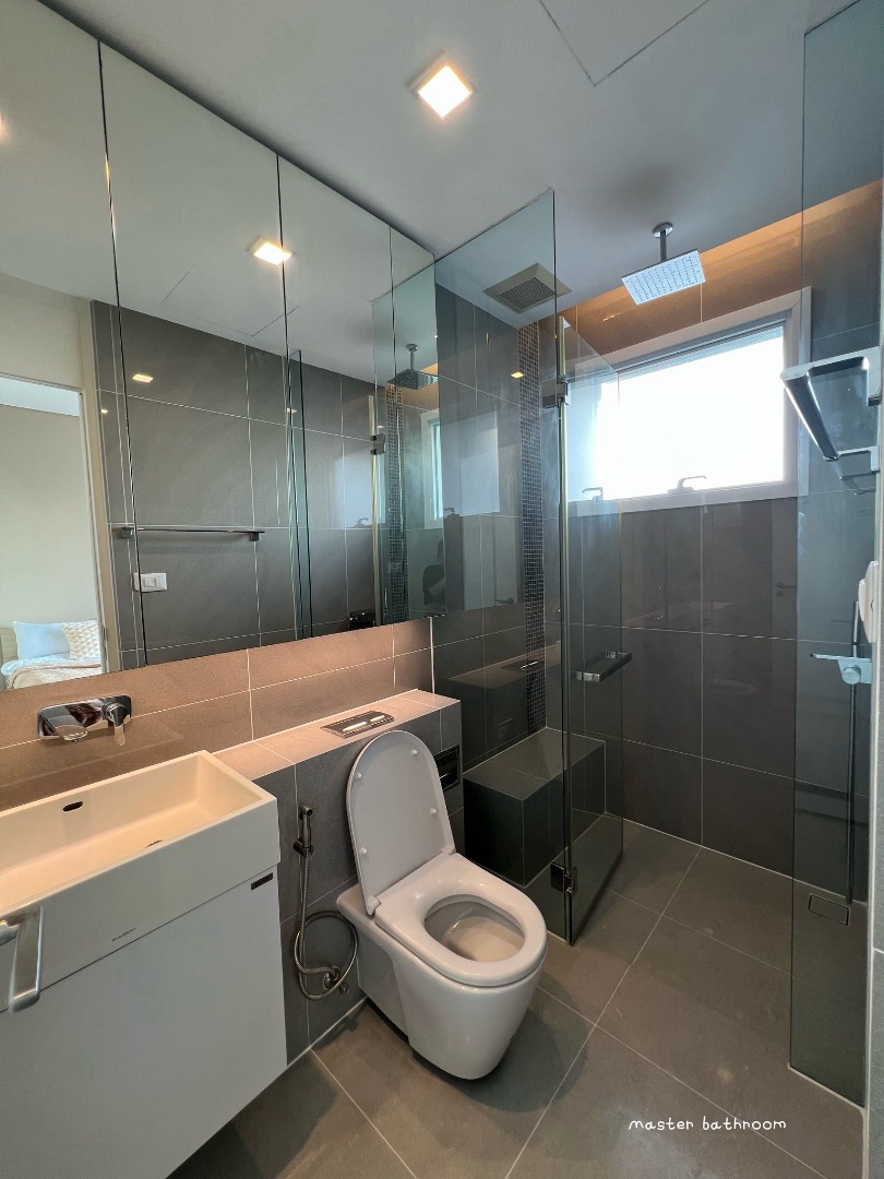 For RentCondoLadprao, Central Ladprao : 🔥For Rent Now🔥 The Saint Residences | 2 Bedrooms, High Floor, Chatuchak Park View, Near BTS & MRT