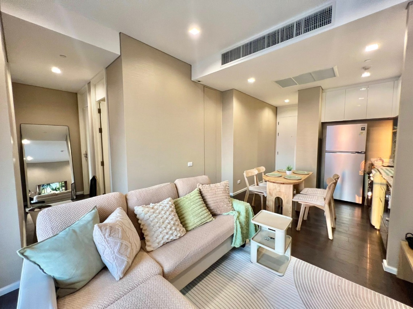 For RentCondoLadprao, Central Ladprao : 🔥For Rent Now🔥 The Saint Residences | 2 Bedrooms, High Floor, Chatuchak Park View, Near BTS & MRT