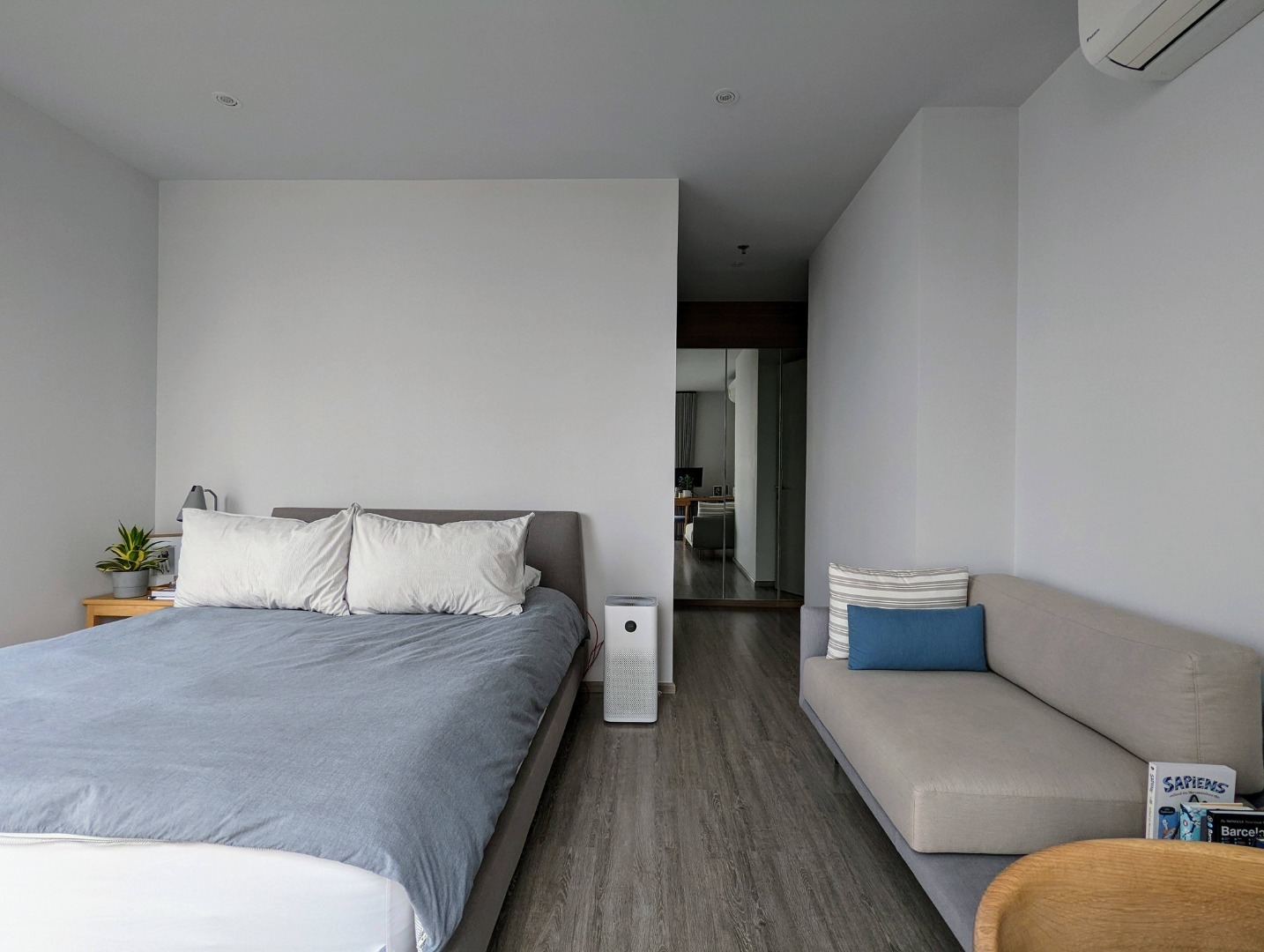 For RentCondoSukhumvit, Asoke, Thonglor : 🔥For Rent Now🔥 RHYTHM Ekkamai | 2 Bedrooms, Corner Unit, Large Space, 350 m from BTS Ekkamai.