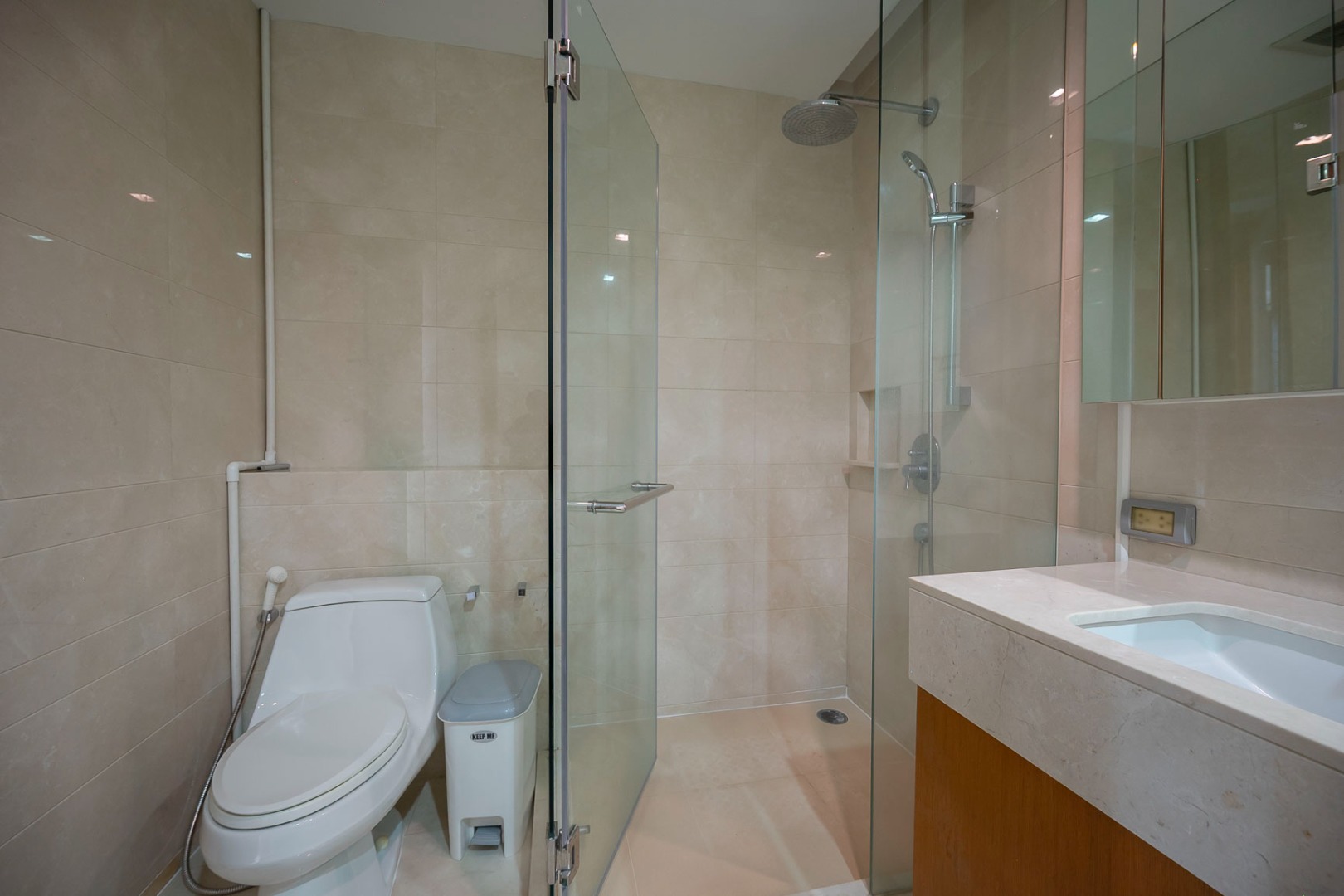 For SaleCondoSilom, Saladaeng, Bangrak : 🔥Urgent Sale+🔥 Saladaeng One, near MRT Lumpini and BTS Saladaeng stations. Fully furnished and ready to move in.