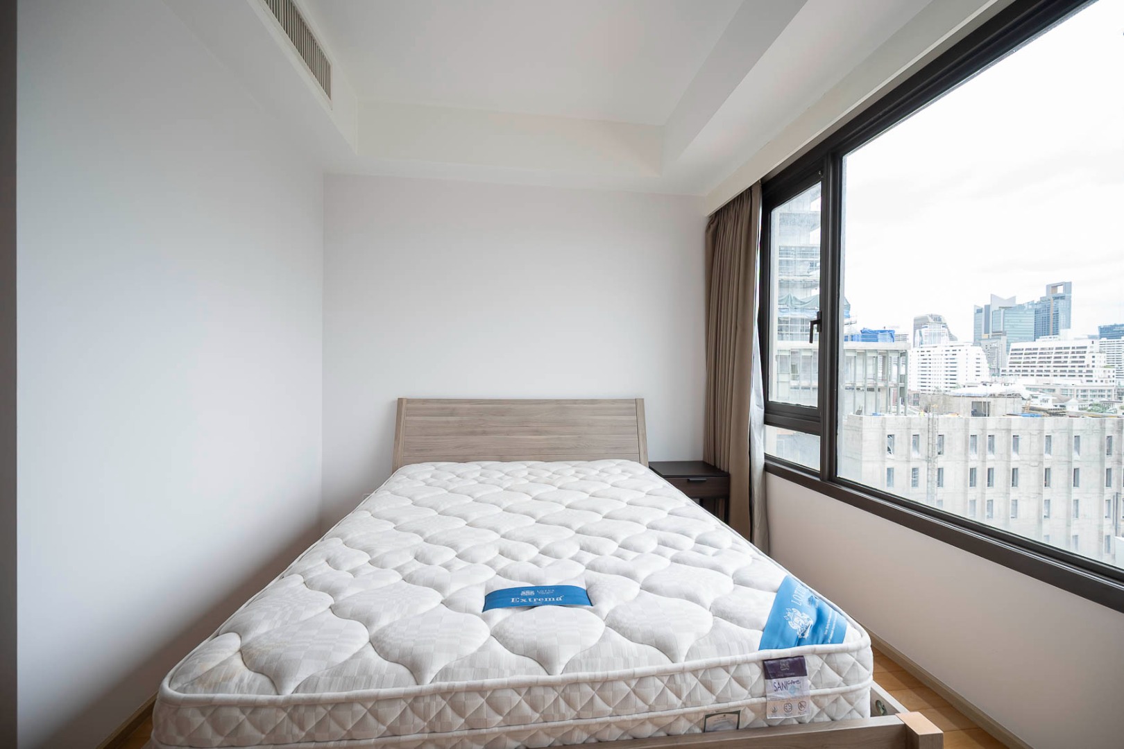 For SaleCondoSilom, Saladaeng, Bangrak : 🔥Urgent Sale+🔥 Saladaeng One, near MRT Lumpini and BTS Saladaeng stations. Fully furnished and ready to move in.