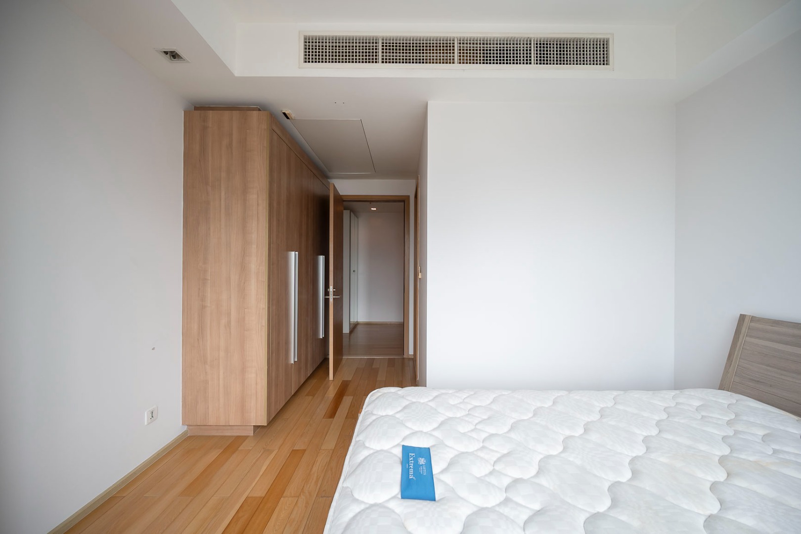 For SaleCondoSilom, Saladaeng, Bangrak : 🔥Urgent Sale+🔥 Saladaeng One, near MRT Lumpini and BTS Saladaeng stations. Fully furnished and ready to move in.