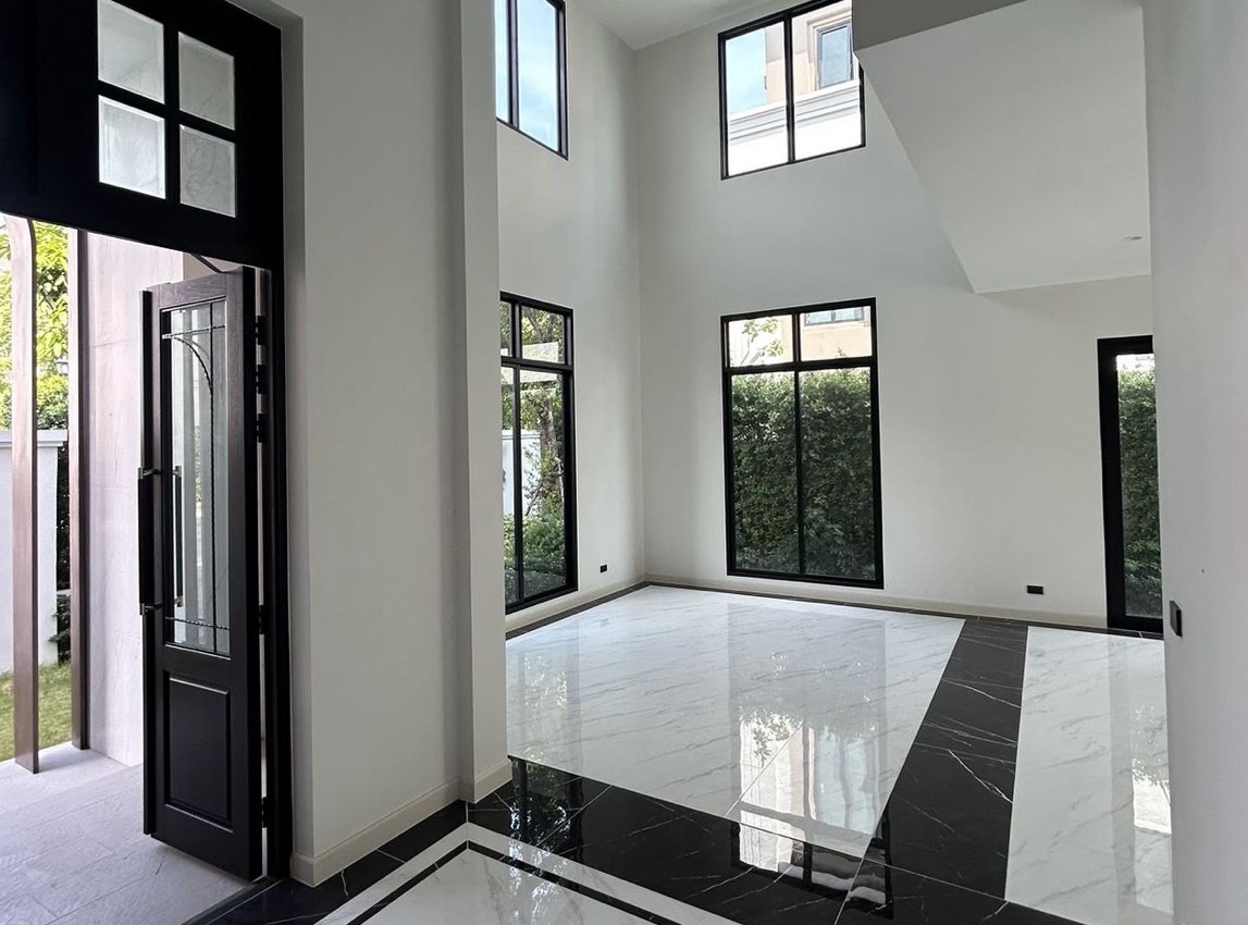 ขายบ้านพัฒนาการ ศรีนครินทร์ : 🔥ขายด่วน+🔥แซงค์ รอยัล กรุงเทพกรีฑา 