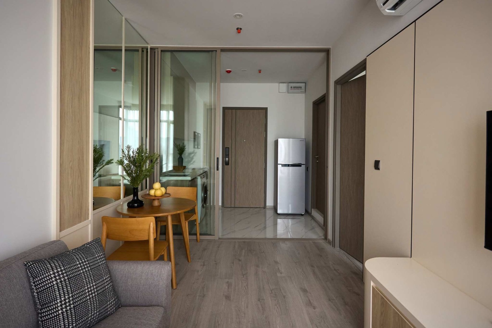 For RentCondoSukhumvit, Asoke, Thonglor : 🔥 Rhythm Ekkamai Estate: Beautiful room, unobstructed south-facing view, fully furnished, near Donki & Thonglor, ready to move in.