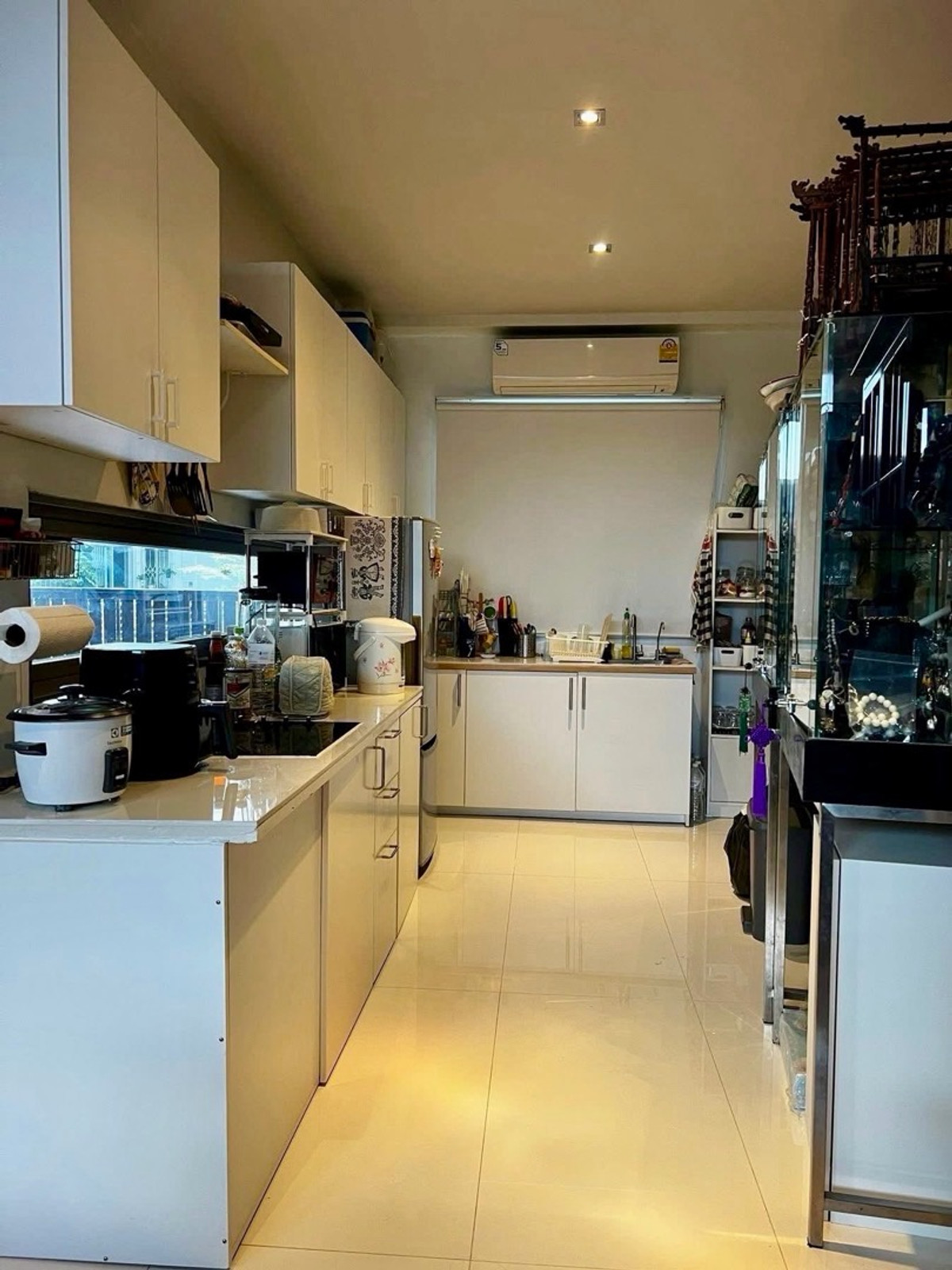 ทาวน์โฮมอ่อนนุช อุดมสุข : ทาวน์โฮม  4 ชั้น สุขุมวิท 71 ใกล้ BTS พระโขนง และโรงเรียนนานาชาติ เหมาะอยู่อาศัยและปล่อยเช่า