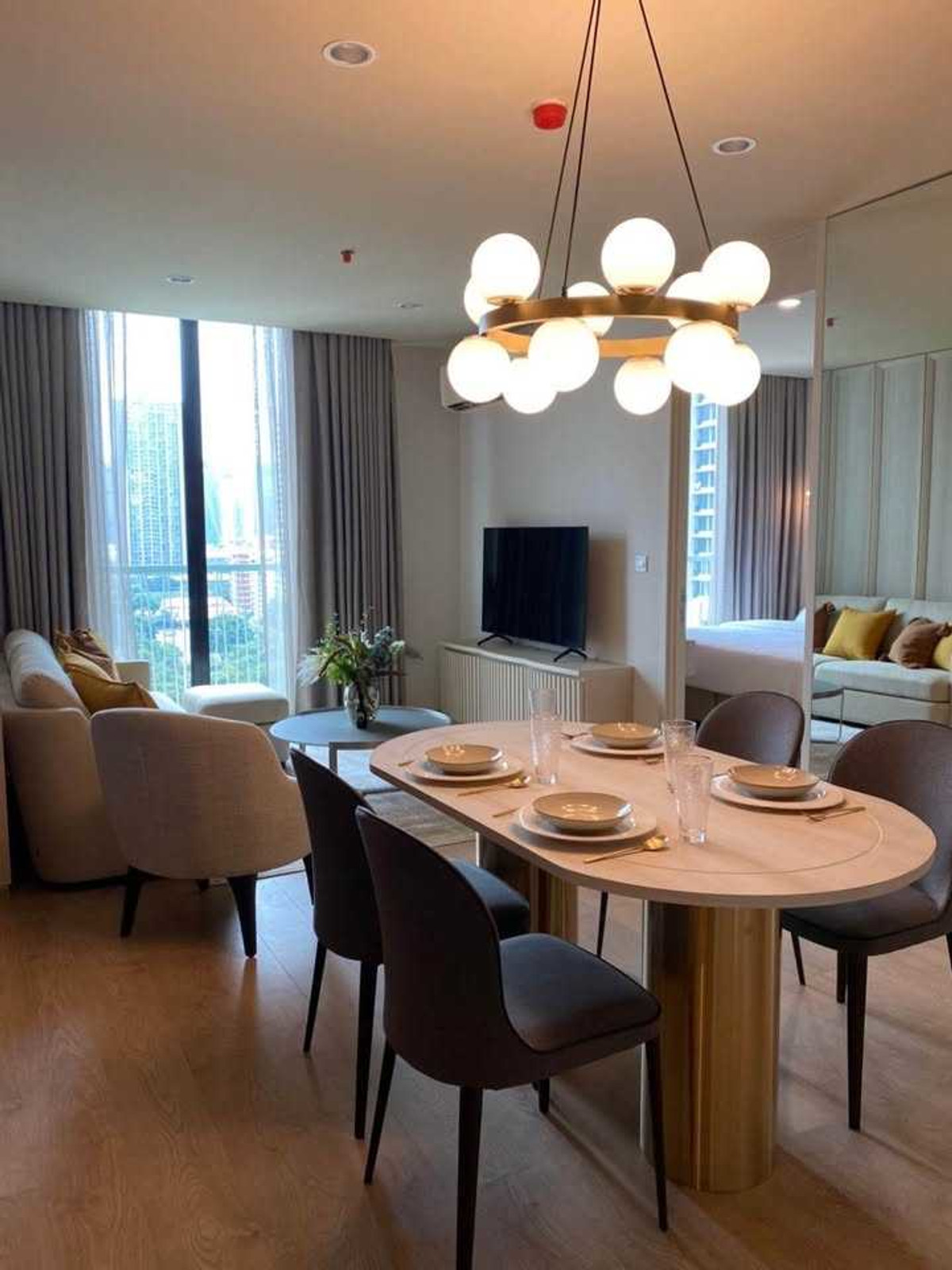 ให้เช่าคอนโดสุขุมวิท อโศก ทองหล่อ : Modern Condo for Rent Asok | City Lifestyle Best Value | Near BTS Asok | 60,000 THB/Month | คอนโดโมเดิร์นให้เช่า อโศก ไลฟ์สไตล์เมือง คุ้มค่า ใกล้ BTS อโศก 60,000 บาท/เดือน – LTH14792