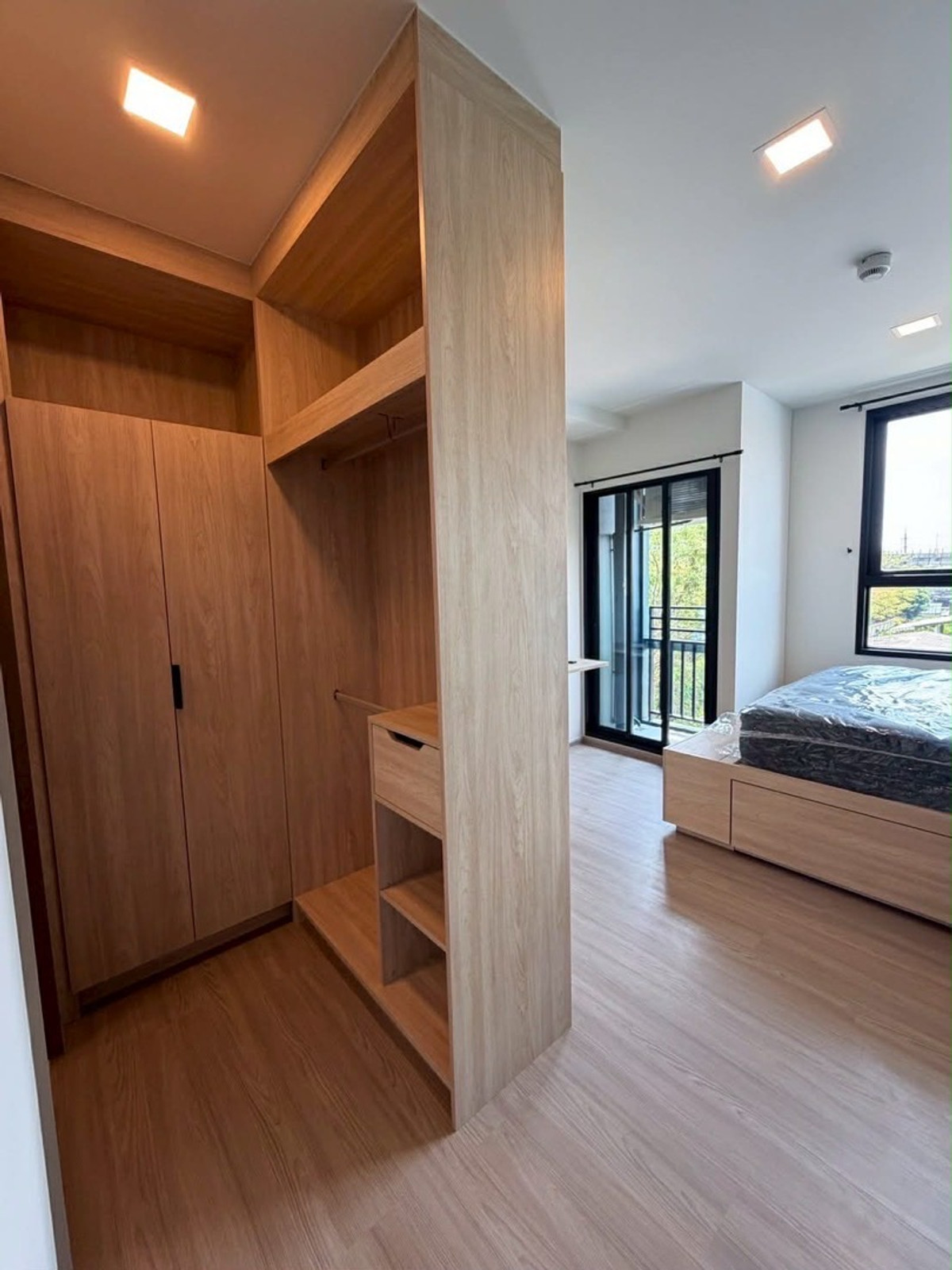 ให้เช่าคอนโดบางแค เพชรเกษม : โครงการ The Muve Bangwa จากแสนสิริ 
📍 ใกล้ มหาวิทยาลัยสยาม (300 เมตร)