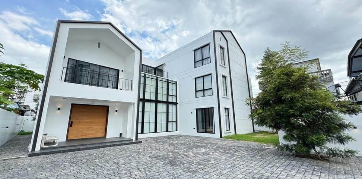 ขายบ้านวงเวียนใหญ่ เจริญนคร : บ้านเดี่ยว เจริญนคร ใกล้ IconSiam / 6 ห้องนอน (ขาย), Detached House Charoennakorn near IconSiam / 6 Bedrooms (FOR SALE) AOM081