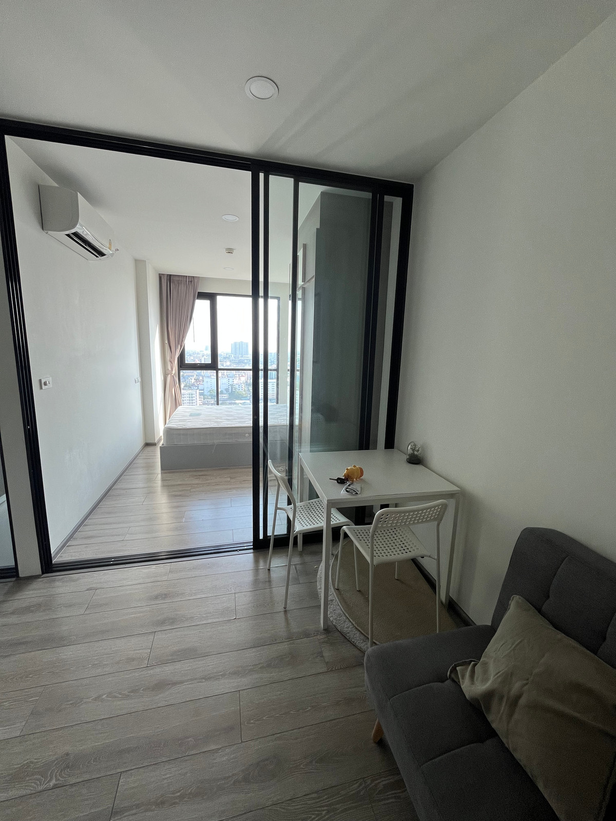 ให้เช่าคอนโดบางนา แบริ่ง ลาซาล : ไนท์บริดจ์ คอลลาจ สุขุมวิท 107 | ชั้นสูง ใกล้ BTS แบริ่ง 10,000 บาท / เดือน