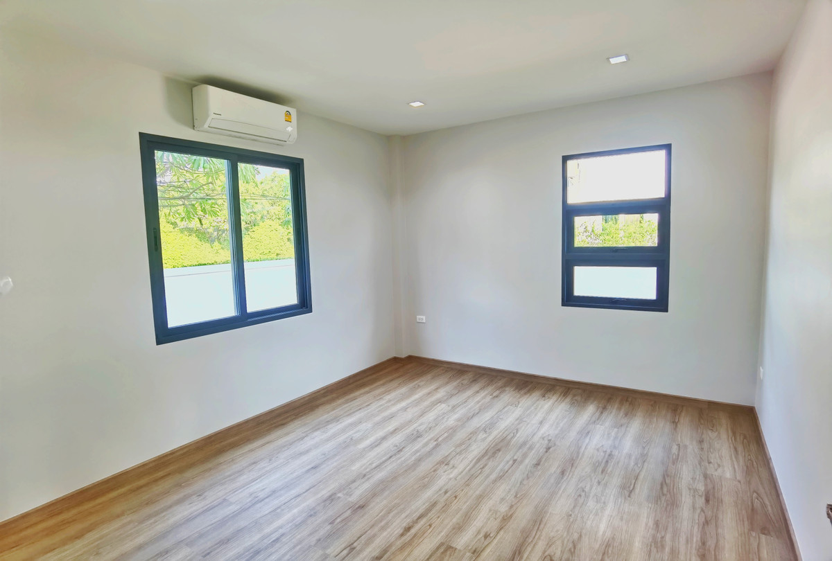 ขายบ้านนนทบุรี บางใหญ่ บางบัวทอง : [ขายขาดทุน 3 ล้าน!] บ้านเดี่ยวหลังใหญ่ ซื่อตรง พรีเมี่ยม บางบัวทอง-340 สภาพมือหนึ่ง 106 ตร.ว. ใกล้เซ็นทรัลเวสต์เกต คุ้มที่สุดในย่าน! 