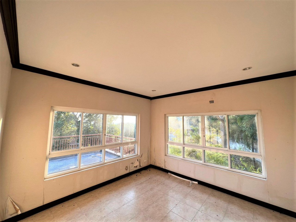 ขายบ้านหัวหิน ประจวบคีรีขันธ์ : ขายบ้านเดี่ยวขนาดใหญ่ พื้นที่ 1-2-91 ไร่ โครงการลูน่า วิลล่า หัวหิน โซนที่พักอาศัยตากอากาศระดับพรีเมียม  ราคาสุดพิเศษ ต่อรองได้