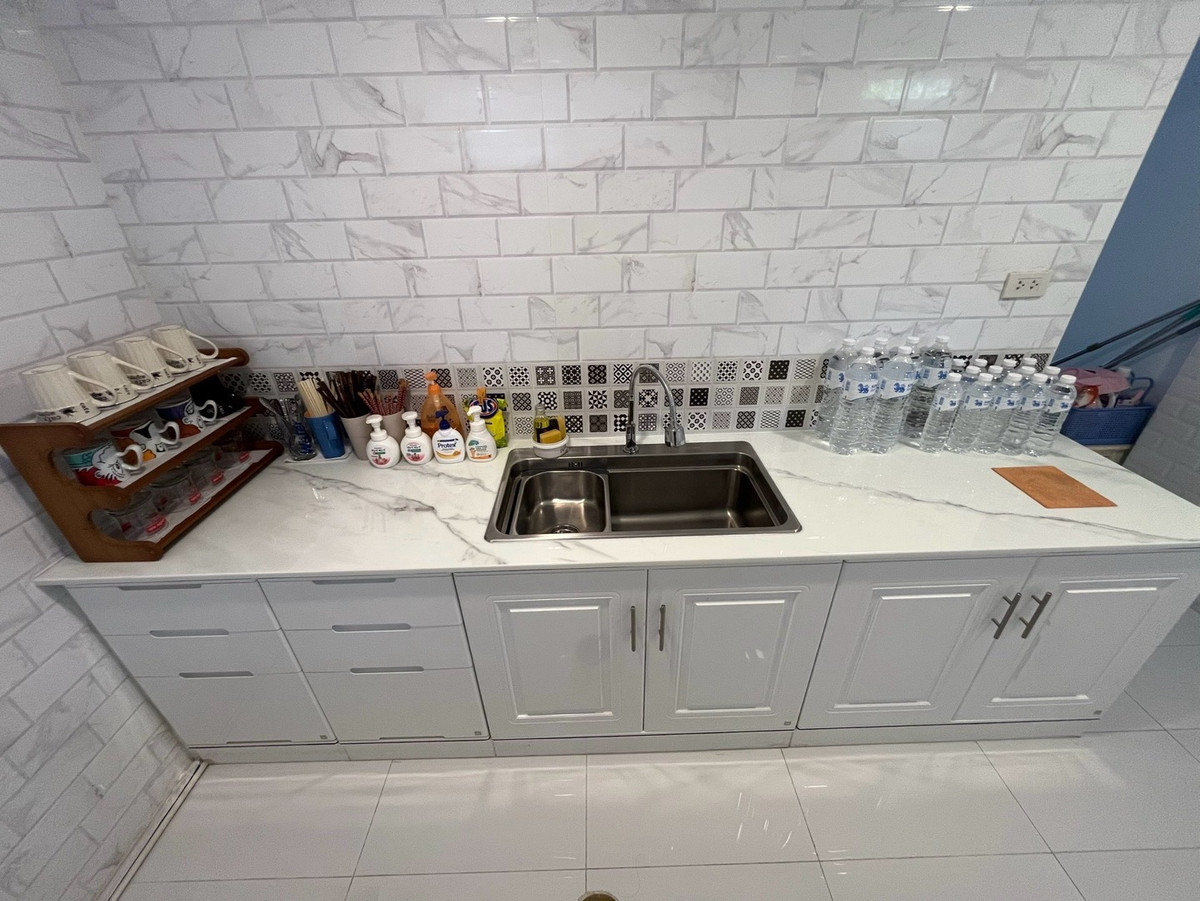 ให้เช่าอาคารพาณิชย์อารีย์ อนุสาวรีย์ : อาคารพาณิชย์ อารีย์ พหลโยธิน ใกล้ BTS อารีย์ 270 เมตร ทำเลดี ติดถนนใหญ่