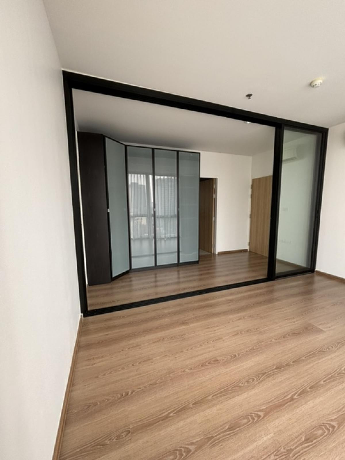 For SaleCondoLadprao, Central Ladprao : For sale📌 The issara Ladprao 1 bed 1 bath 52 Sq.m 4,500,000 baht Call 092-2462653 Donut