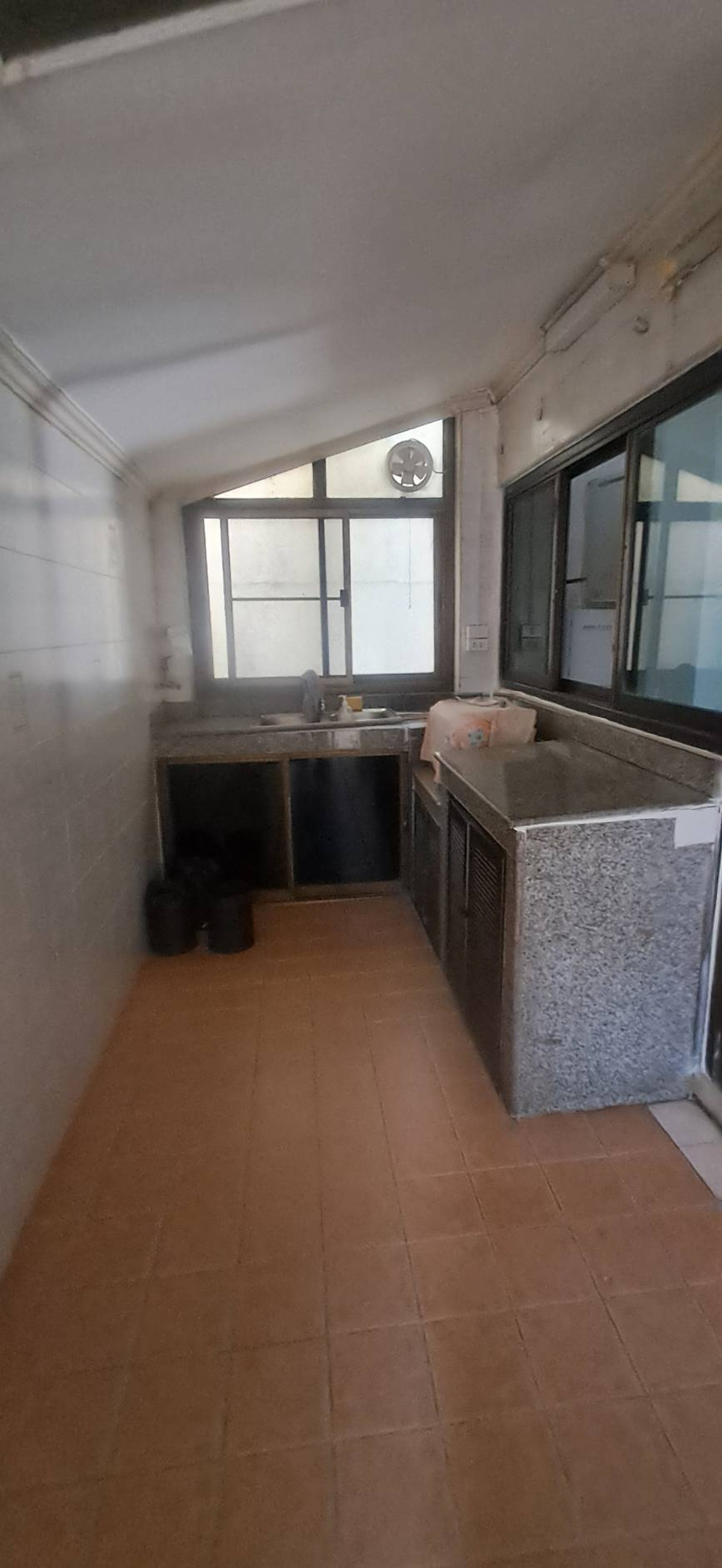 For RentTownhomeRama3 (Riverside),Satupadit : 3 Storey Townhouse in Rama 3 Wide Front with 4 Beds 4 Baths