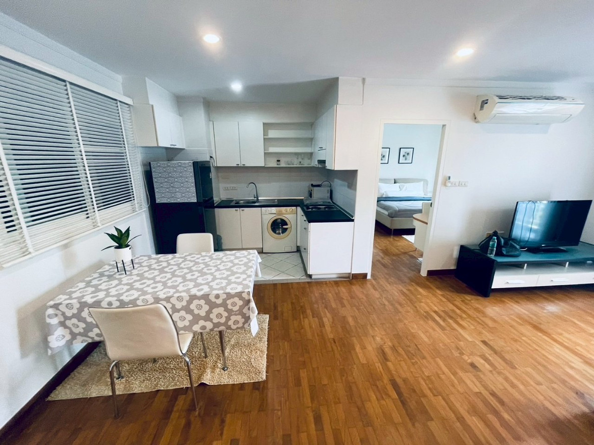 ให้เช่าคอนโดนานา : For Rent Condo Baan Siri Sukhumvit 13 Fully furnished (S15-3389)  