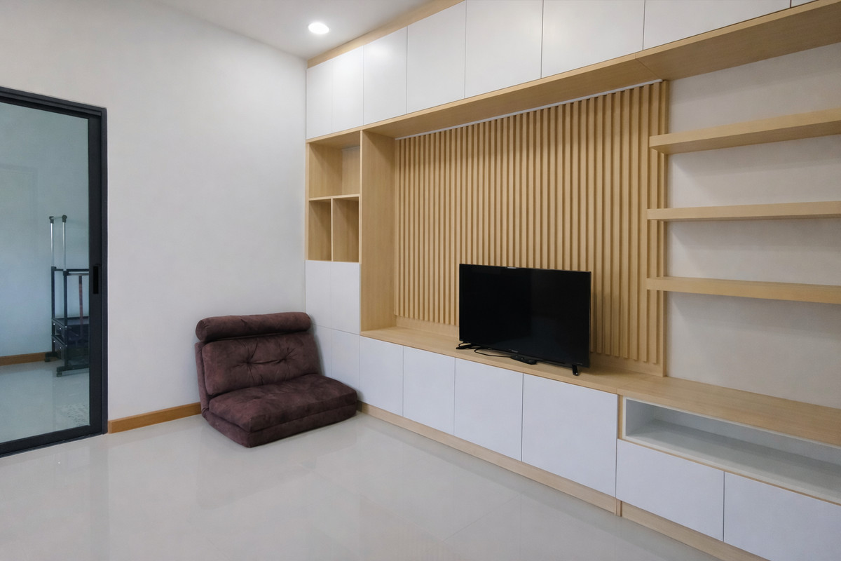 ขายบ้านปิ่นเกล้า จรัญสนิทวงศ์ : 🔥ขายบ้านเดี่ยว 2 หลัง ชั้นเดียวทำเลหน้าซอยใกล้ร้านค้า ใกล้ถนนใหญ่ ใกล้ รพ.รักษ์ข้อ🔥ปากซอยหมู่บ้านพิบูลย์ จรัญฯ 35 บ้านอยู่แทบติดถนน ไม่ต้องเข้าลึก ไม่ต้องหลง ใครทำธุรกิจ = ลูกค้าเห็นก่อนใคร