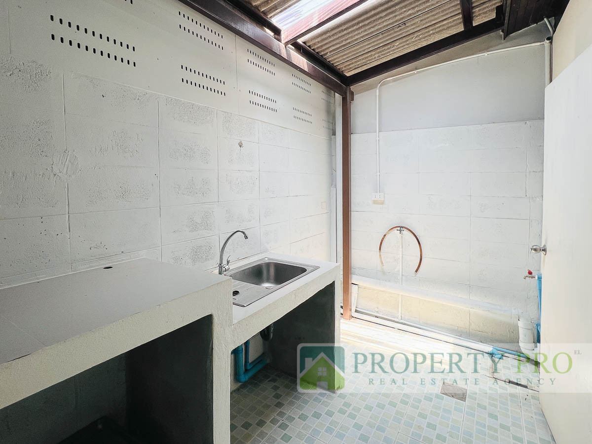 For RentTownhomeNonthaburi, Bang Yai, Bangbuathong : House for Rent Baan Bua Thong, 2 bedroom 16 sq wah 80 sqm Good Condition Near MRT Khlong Bang Phai, Central Westgate, Bang Bua Thong, Rattanathibet : EL26R-008