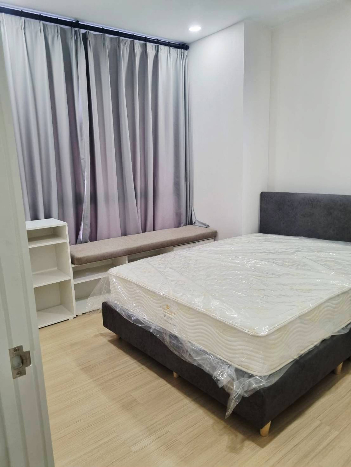 ให้เช่าคอนโดวงเวียนใหญ่ เจริญนคร :  ให้เช่า คอนโด Supalai Loft Prajadhipok-Wongwian Yai 2bed 2bath 67ตรม. 27,000/เดือน