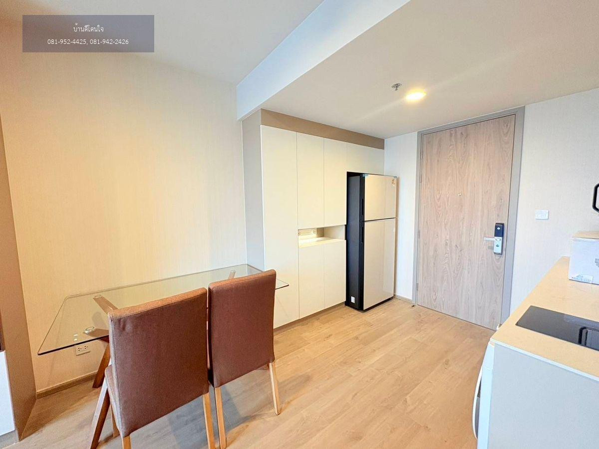 For RentCondoKhlongtoei, Kluaynamthai : Condo for rent, The Crown Residence (45 sq m.), 1 bedroom, 1 bathroom, Benjakitti Park view.