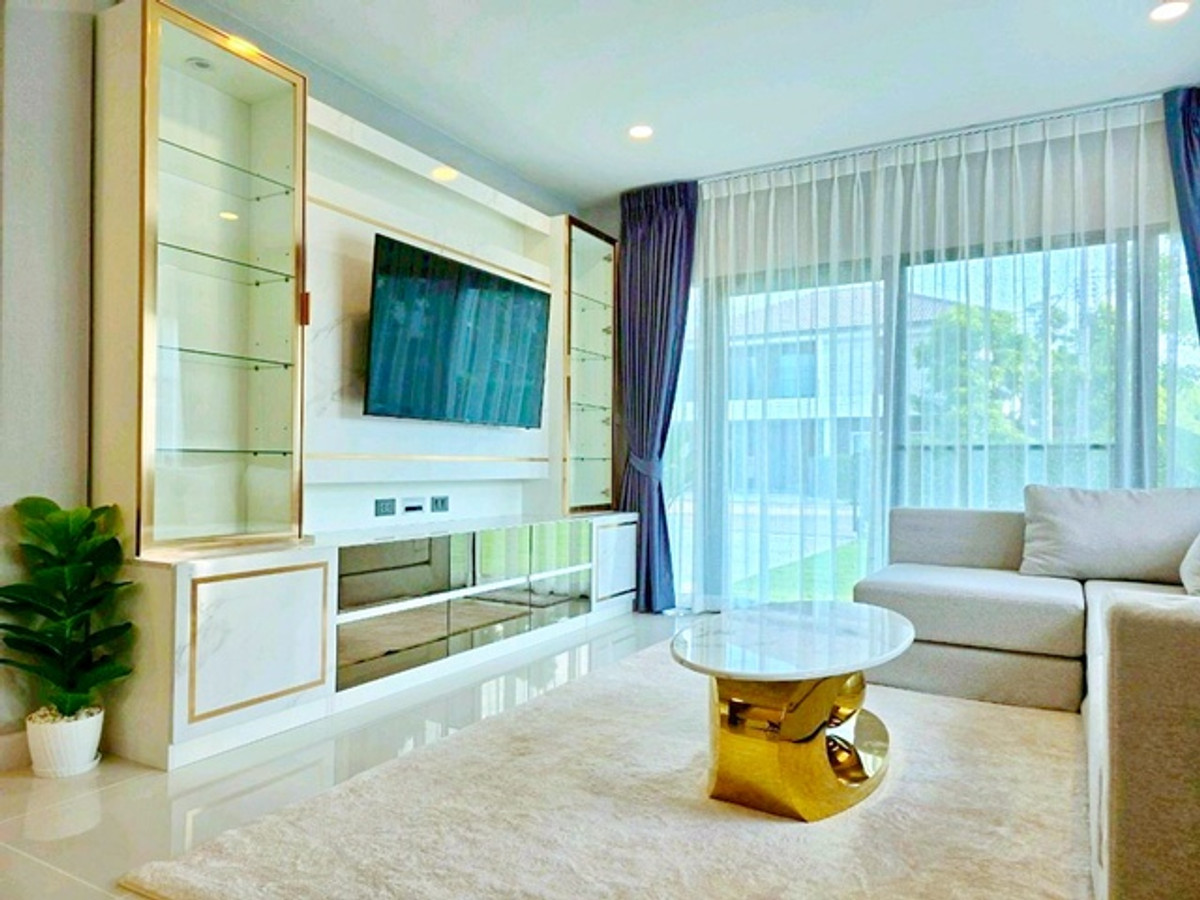 ให้เช่าบ้านวิภาวดี ดอนเมือง หลักสี่ : สนามบินดอนเมือง ช่างอากาศอุทิศ บ้านเดี่ยว 2 ชั้น 4 นอน 5 น้ำ ใกล้ รร.นานาชาติ Harrow 800 ม. สนามบินดอนเมือง 100 ตร.ว.252 ตร.ม.บ้านหลังมุม