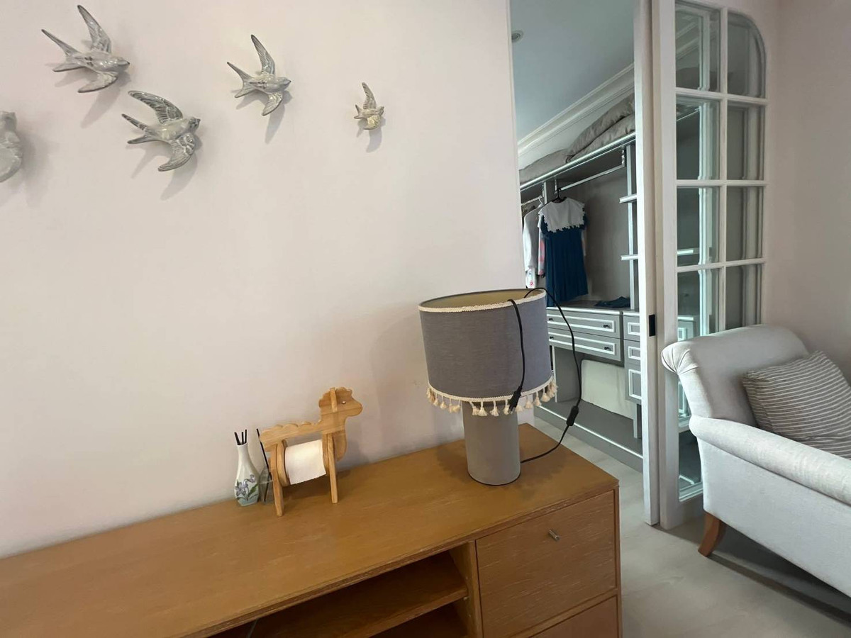 For RentHouseSamut Prakan,Samrong : For rent, 2-story detached house, Villaggio Village, Bangna, Soi ABAC Bangna, beautiful house, fully furnished, ready to move in, price 38,000 baht.