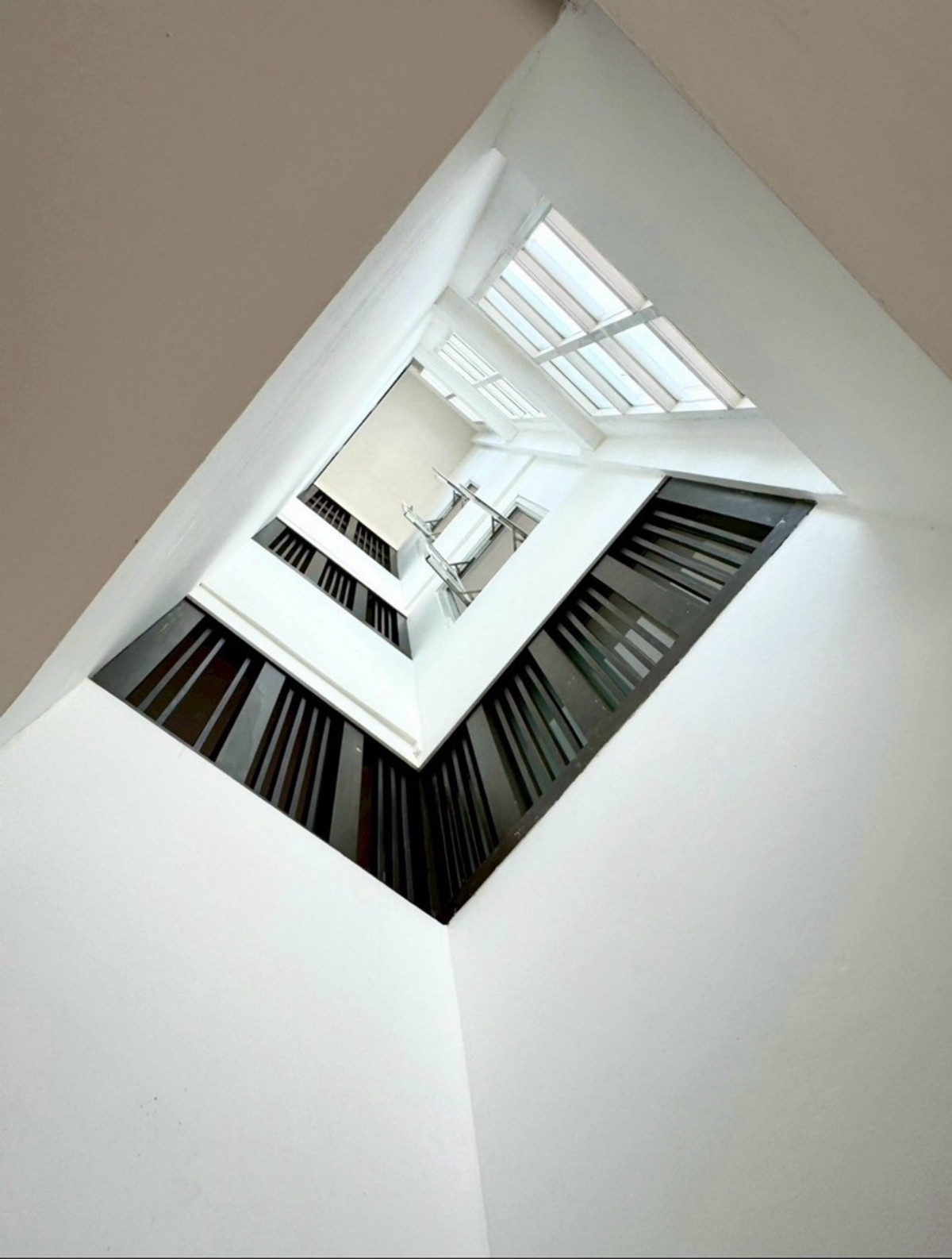 For RentTownhomeChaengwatana, Muangthong : 🔥 For rent 29,000 baht | Modern home office, 3.5 floors – spacious and newly decorated!‼️