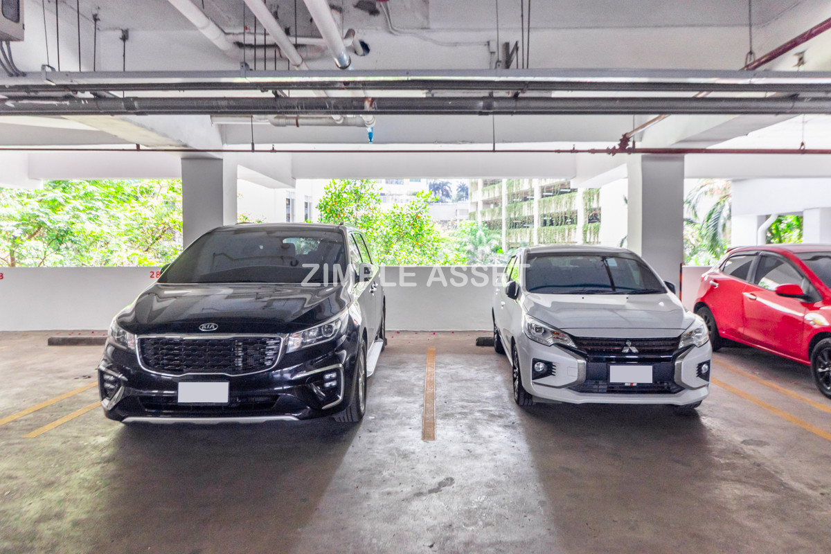 For RentSukhumvit, Asoke, Thonglor : Line ID: @zimple_asset  A luxurious residential in Sukhumvit 24. Fully furnished with complete facilities, offering a comfortable “home-like” atmosphere in a prime location with convenient access to BTS and shopping center. Pet friendly🐶